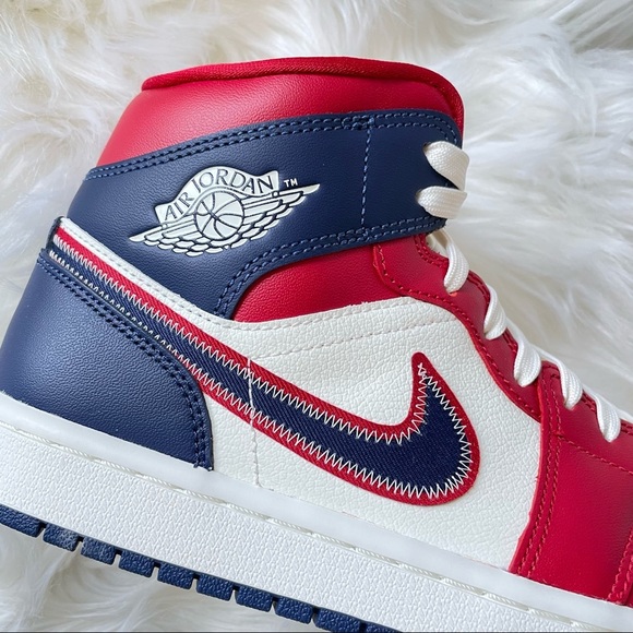 Nike Air Jordan 1 Mid SE Gym Red Sail Light Iron Ore Midnight Navy W8.5 - Picture 9 of 15